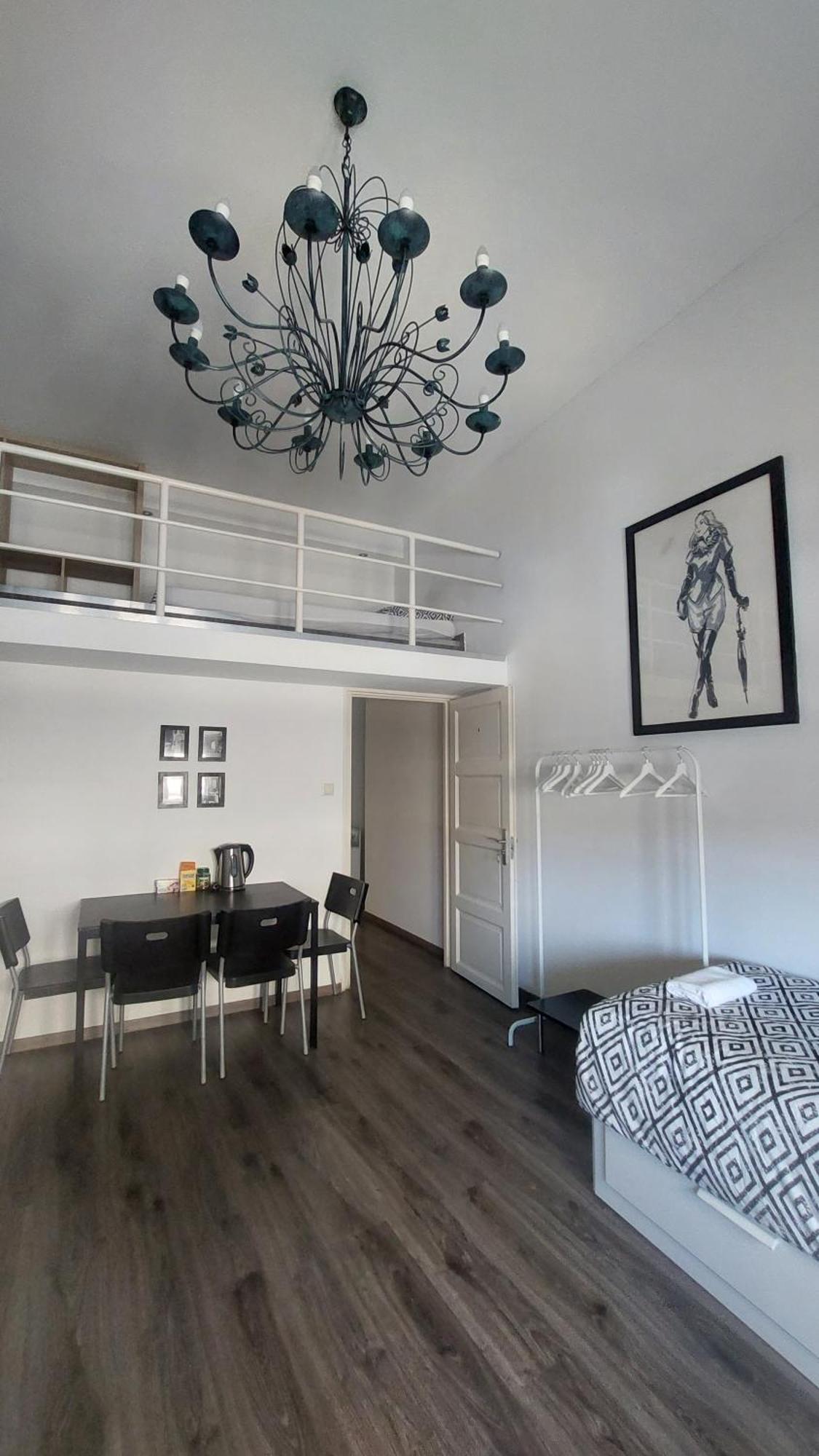 Eleven Apartments Будапешт Номер фото